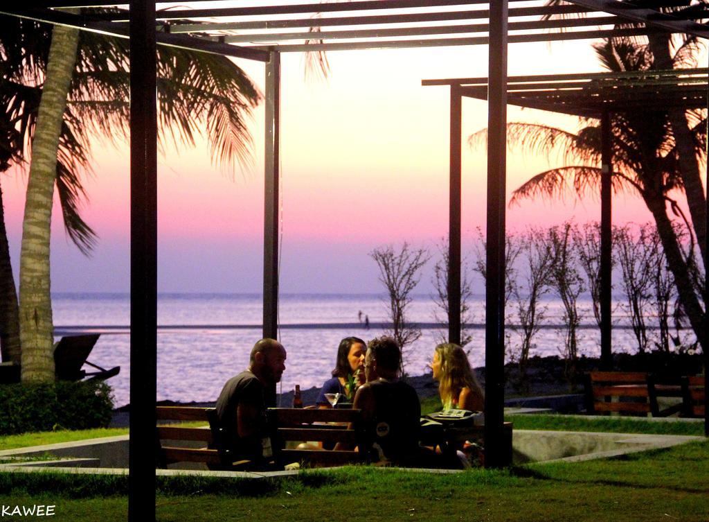 Infinity Beach Club Resort & Hostel Koh Phangan Baan Tai Exterior foto