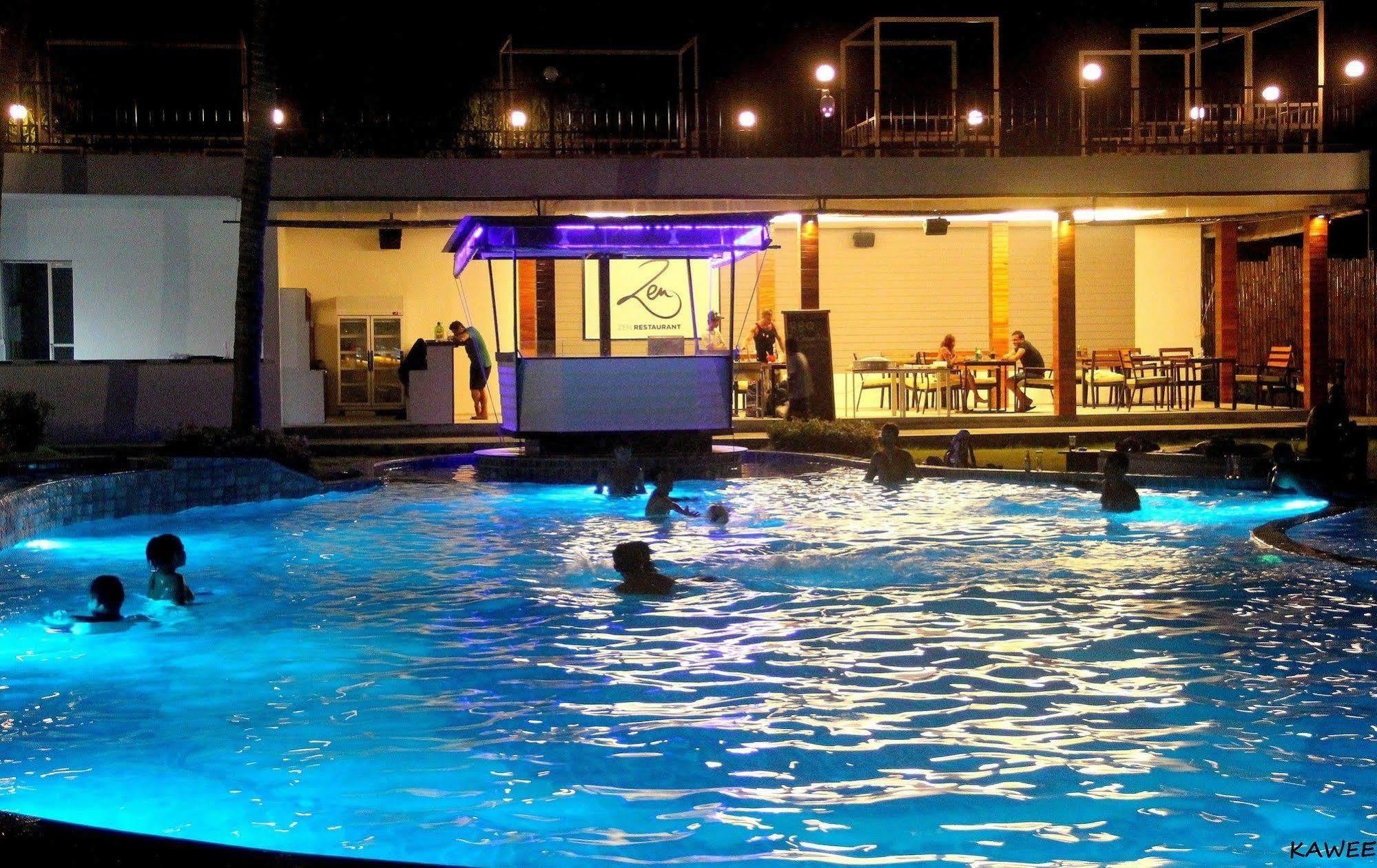 Infinity Beach Club Resort & Hostel Koh Phangan Baan Tai Exterior foto